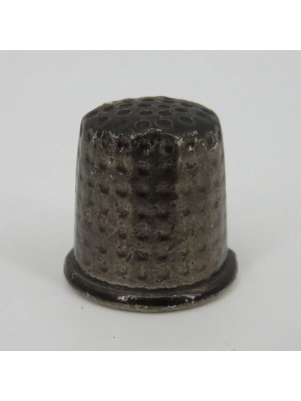 VTG Johnny Cash Shield Cast Metal Thimble Country Music Souvenir Collectible